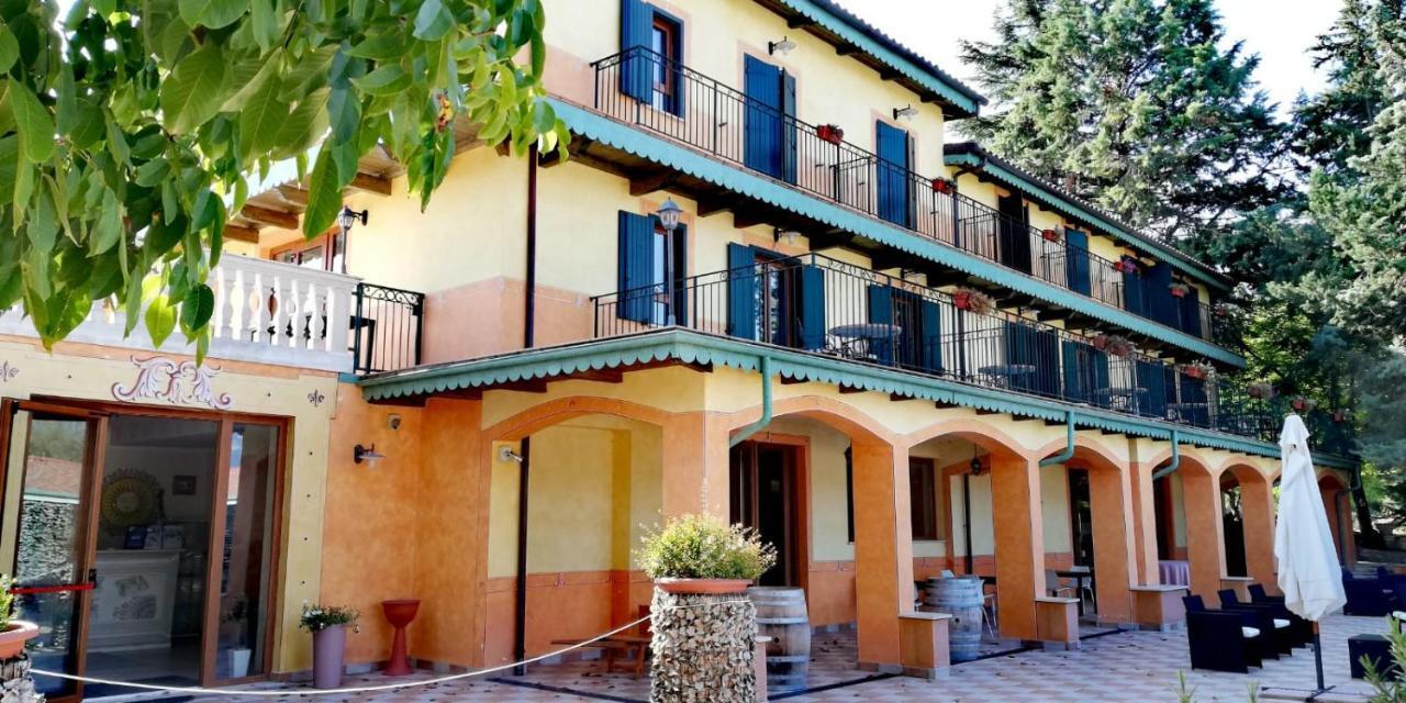 Hotel La Valle DelLʼAquila Buitenkant foto
